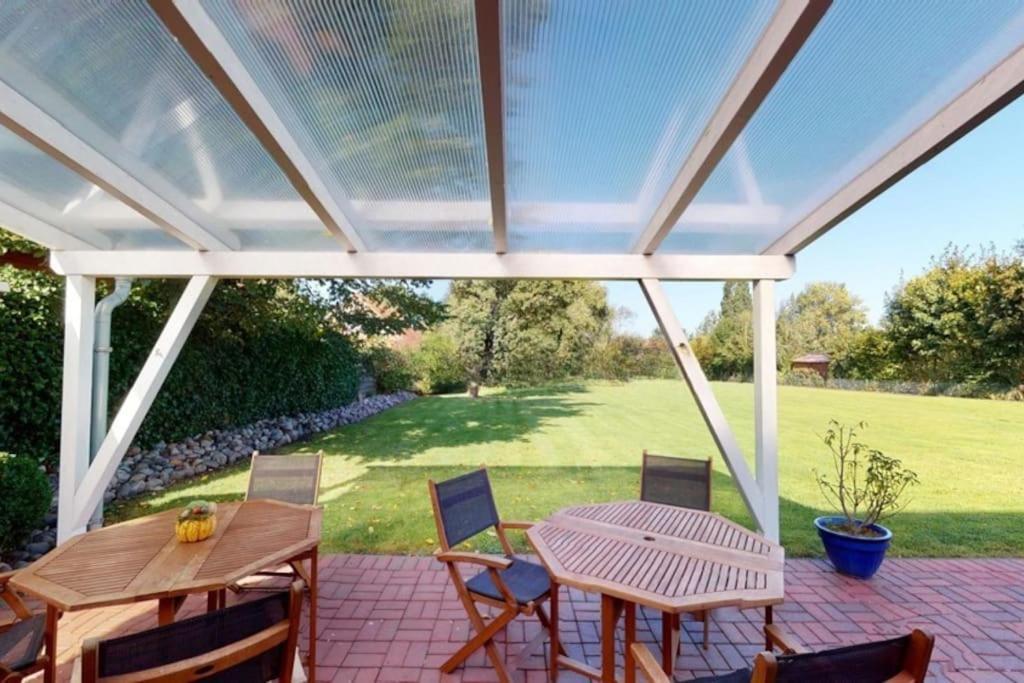Idyllisches Grosses Ferienhaus Fehmarn Exterior foto